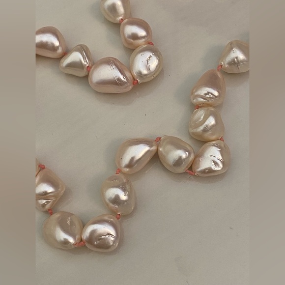 Vintage Light Pink Faux Pearls - Picture 4 of 12